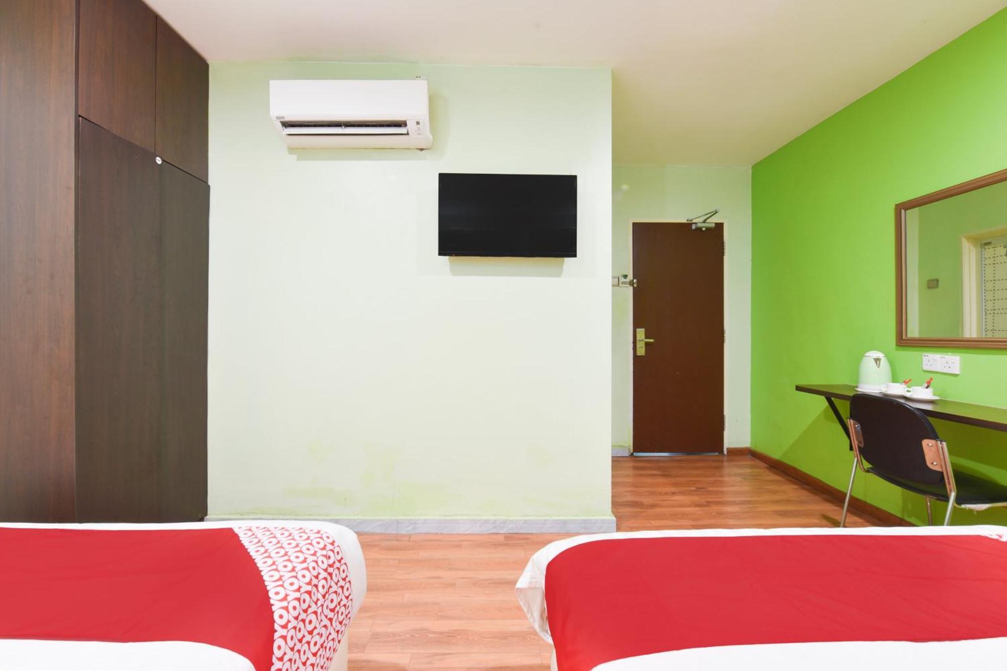 Hotel O G Home Hotel, Kota Bharu, Kelantan. Luaran gambar